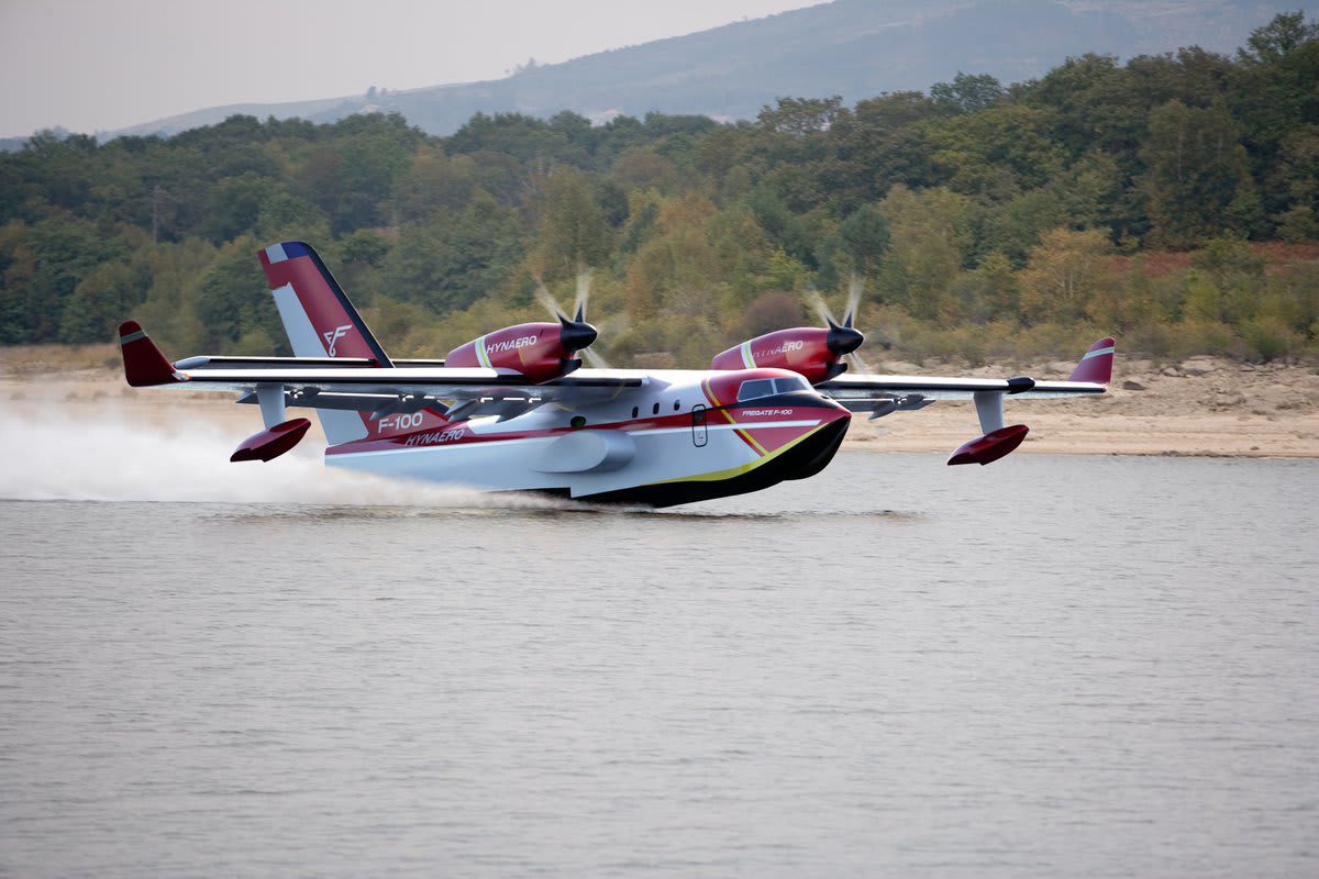 Conceptual view of a Hynaero aircraft scooping water