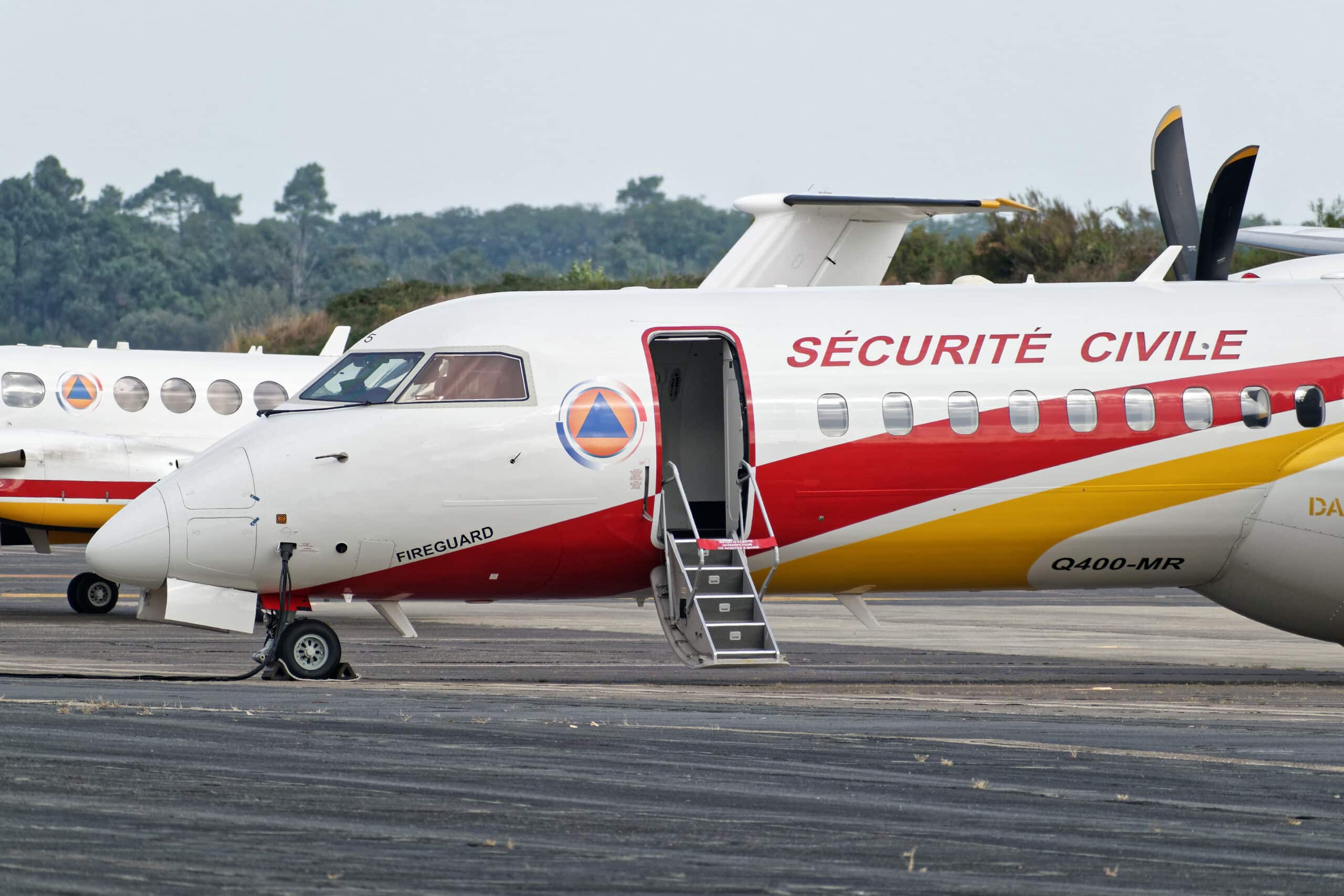 Dash 8 Q400MR on the civil defence runway